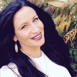 Meet your Posher, Mary jo