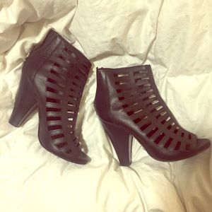 Awesome Steve Madden Black Caged Heels