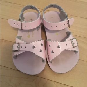 Kids sandals