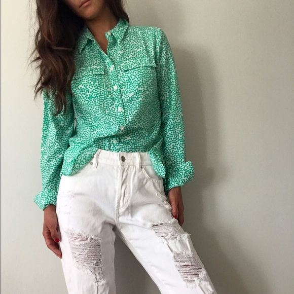 Ann Taylor green dot blouse