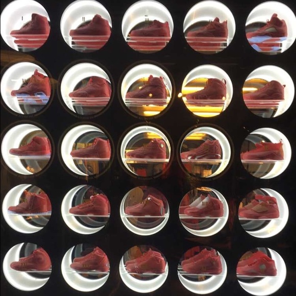 Meet your Posher, Larry