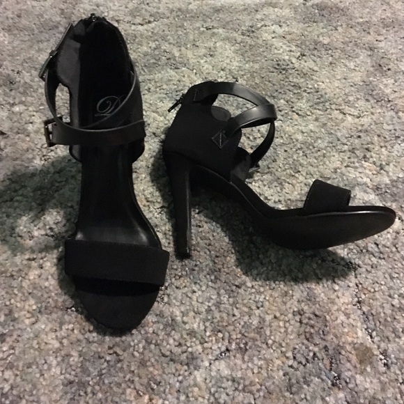 DIVA Black Heels