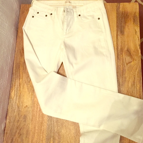 White stretch jeans