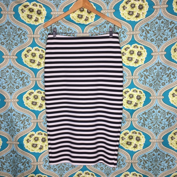 Express- black&white striped stretch pencil skirt