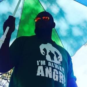 Meet your Posher, Lloyd