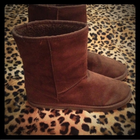 Brown boots women's size 9