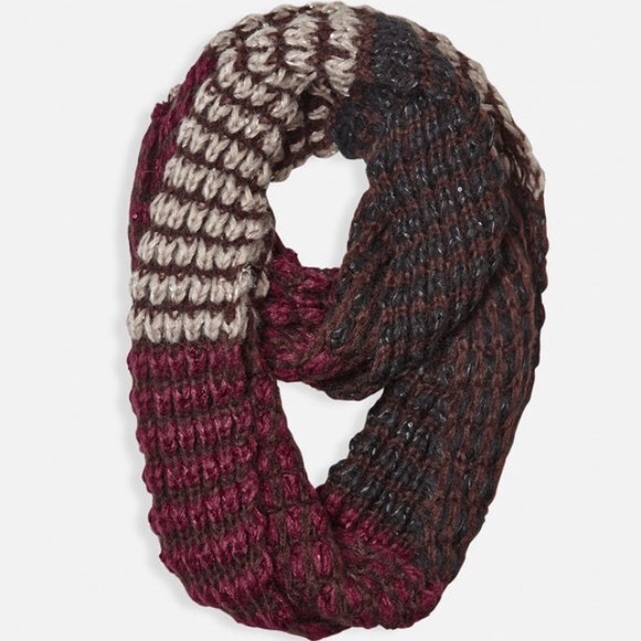Infinity scarf