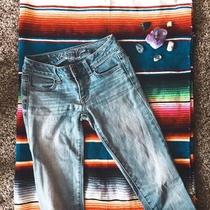 American Eagle low-rise jegging