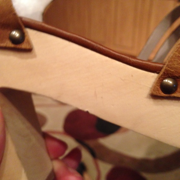 💗💜 Beautiful Hinge Sandals 💜💗 - Picture 4 of 4