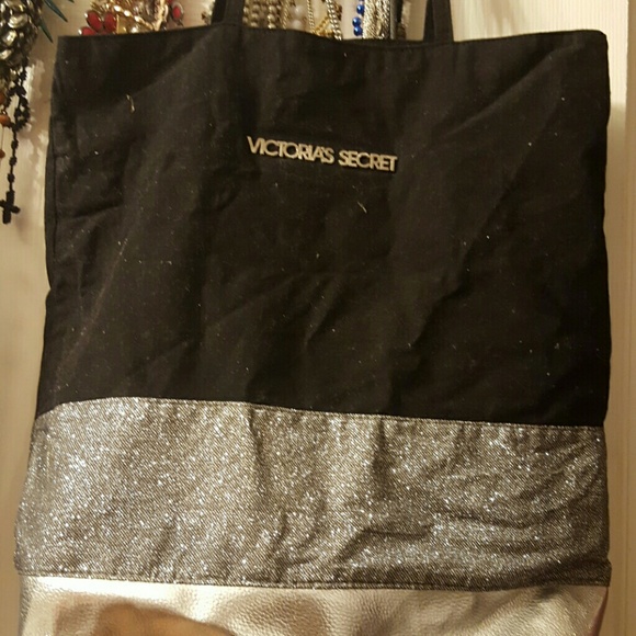 **SOLD** Cute VS tote - Picture 2 of 2