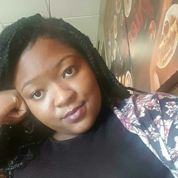 Meet your Posher, Jasmine - Picture 1 of 1