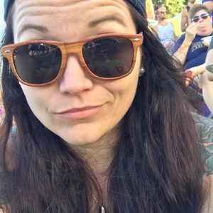 Meet your Posher, Laurie-anne