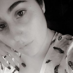 Meet your Posher, Yola