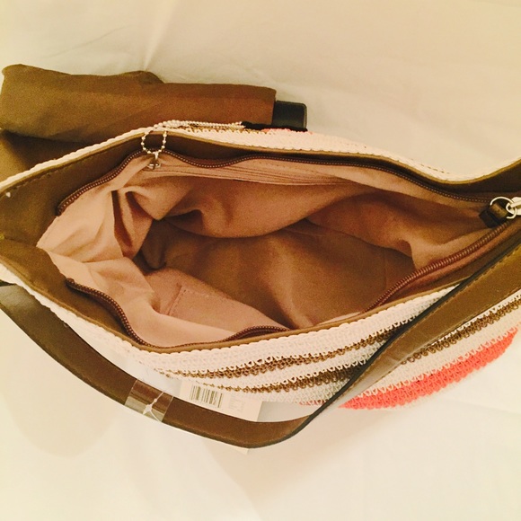 ❤️Crochet Purse w/Cosmetics Bag & Umbrella❤️ - Picture 3 of 3