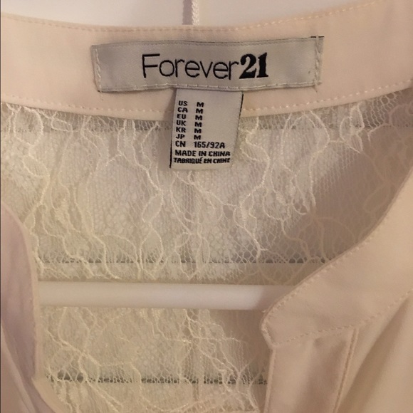 Elegant white blouse! - Picture 3 of 4