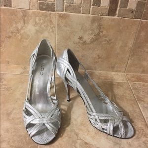 Peep Toe Silver Aldo Heels
