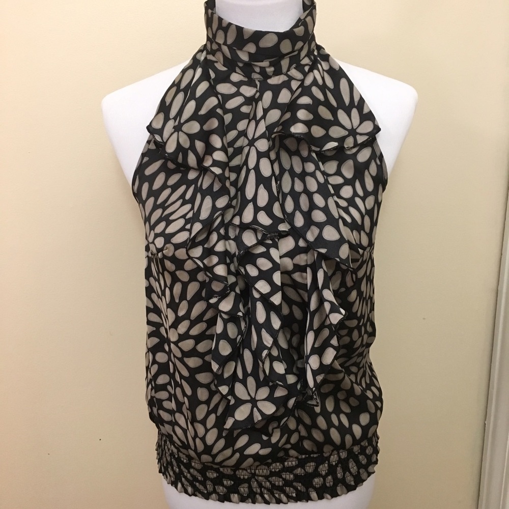 SALE❗️Ruffle high neck sleeveless blouse