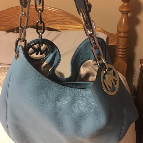 Authentic Michael Kors Purse.