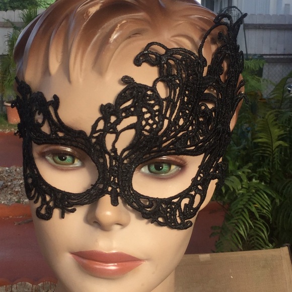 Masquerade Mask sexy black costume New!!! - Picture 2 of 3