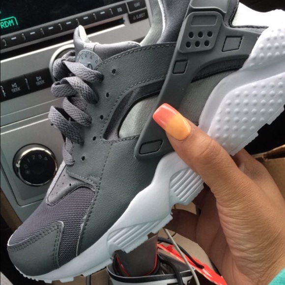 Grey Hurraches