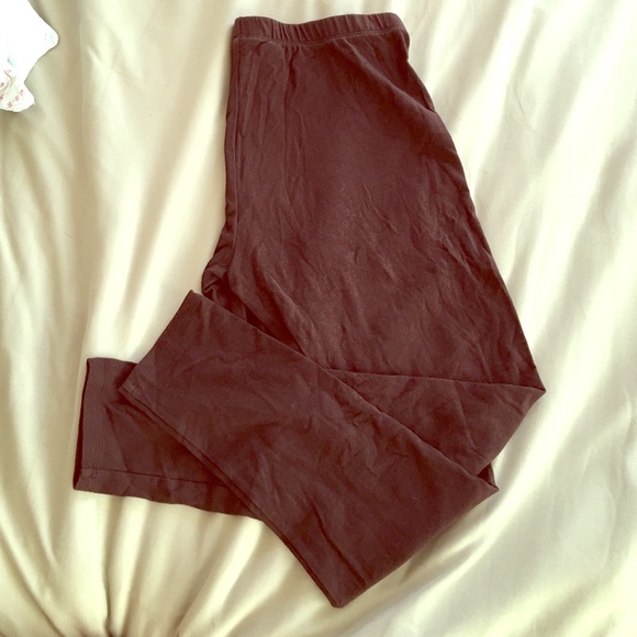 Moda International cropped leggings