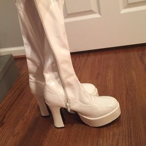 White costume Gogo boots