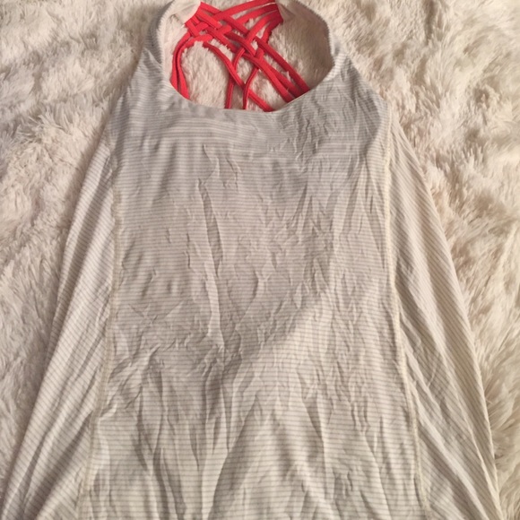 Lululemon tank