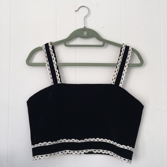 Nasty Gal Velvet Crop Top. - Picture 3 of 4