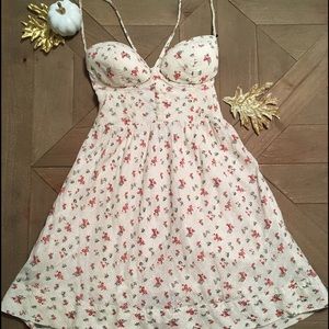 🍁🍂Guess Dress 🍂🍁