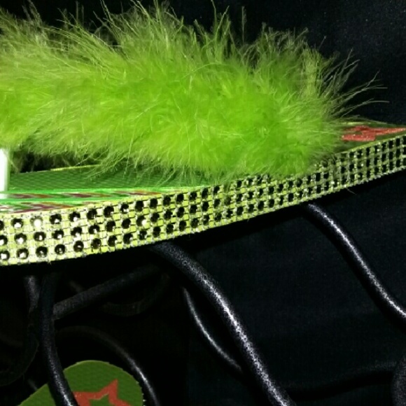 Furry flip flops - Picture 2 of 3