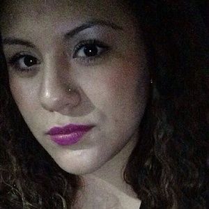 Meet your Posher, Valerie