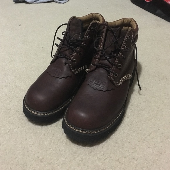 Ariat work boots.