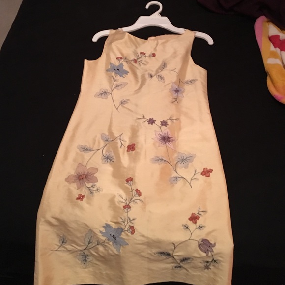 Yellow dress