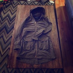 Mountain Hardware Park Small