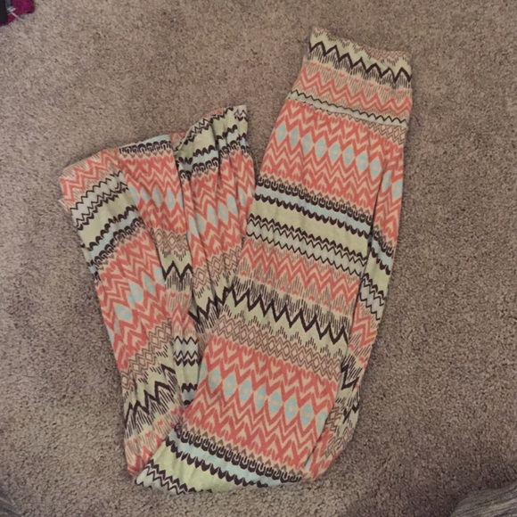 american rag maxi skirt. super cute and colorful