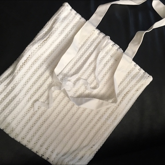 💖‼️SALE‼️👝 Lace Tote Bag💗 37cm x 32cm - Picture 7 of 7