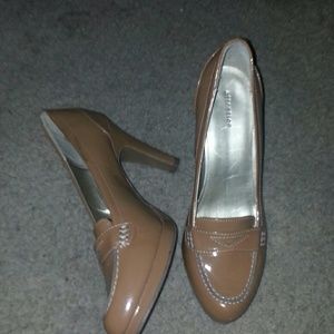 Tan dress heels
