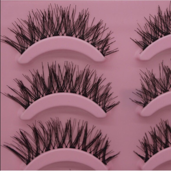 5 PAIRS FAKE EYELASHES!!! - Picture 3 of 3