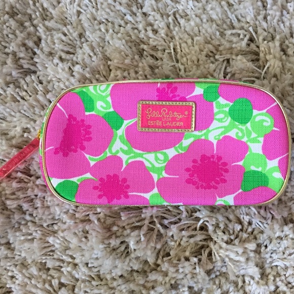Lilly Pulitzer Handbags - 💕