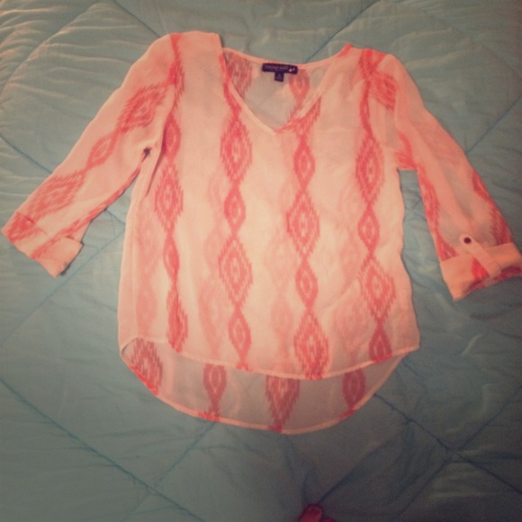 Cute pink and white sheer top. Gently worn. - Picture 1 of 3