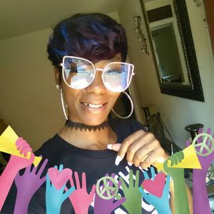 Meet your Posher, Latasha