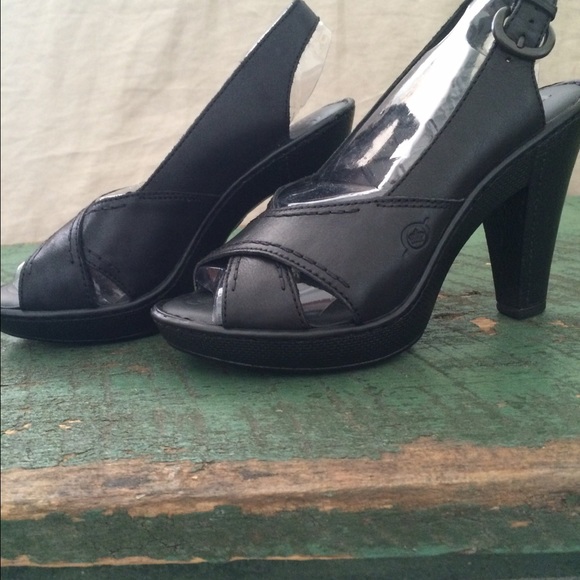 Born "Coralie" Pumps size 7 - Black