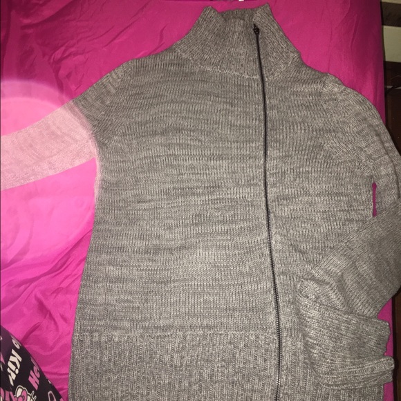 VICTORIA SECRET ZIP UP sweater SIZE SMALL