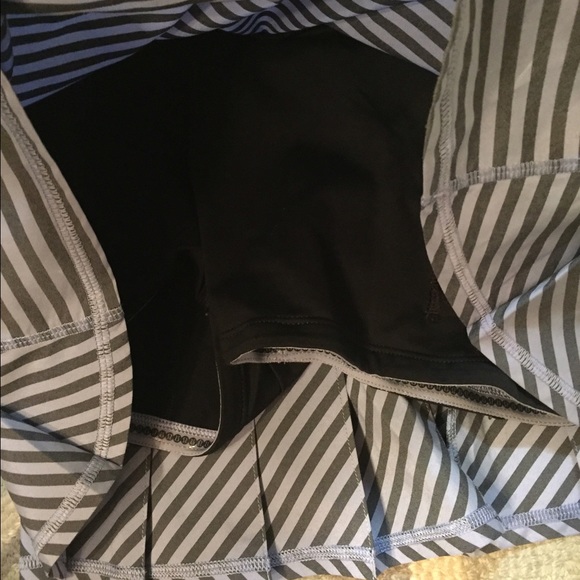 NOT FOR SALE Lulu Polar Haze Pace Setter Skirt - Picture 4 of 4