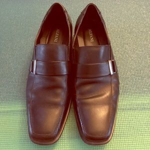 Sleek Black Alfani Loafers