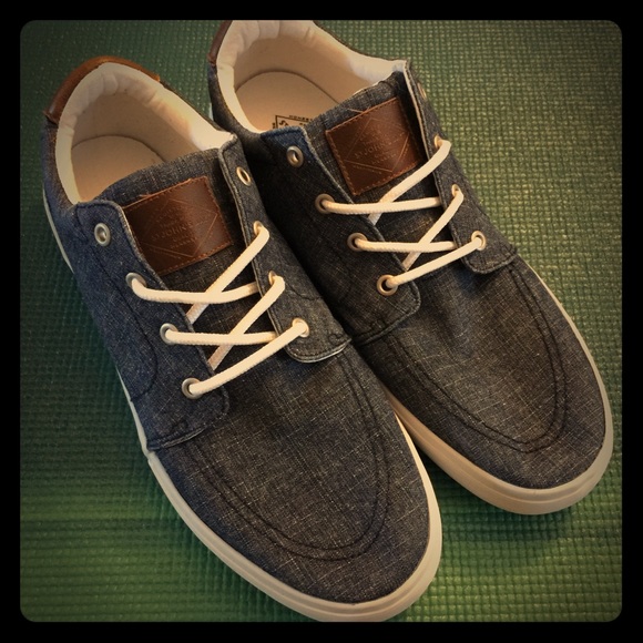 NWOT Men's Modern Boat Shoes