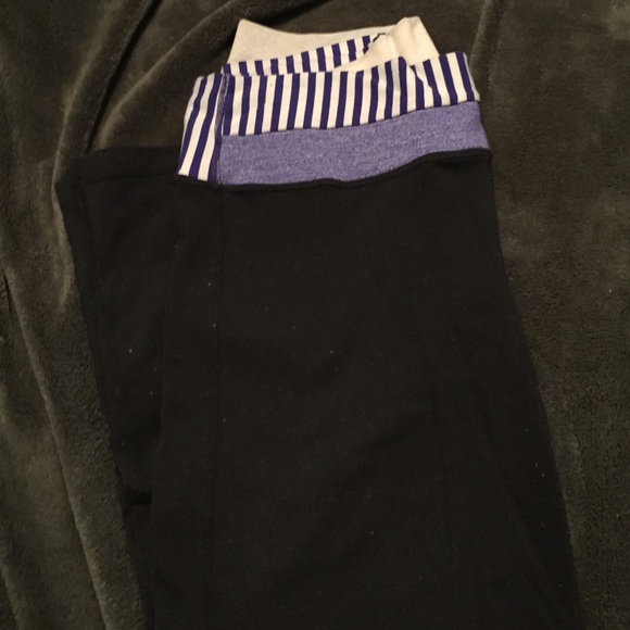 Lululemon yoga pants (long)