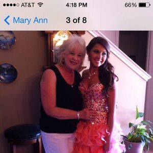 Meet your Posher, Sherry