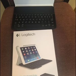 Logitech Ultrathin Keyboard Folio