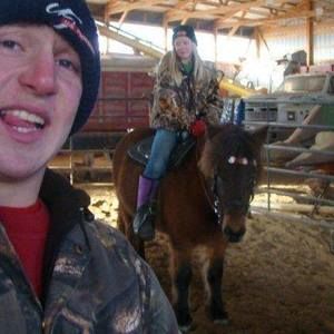 Meet your Posher, Ali